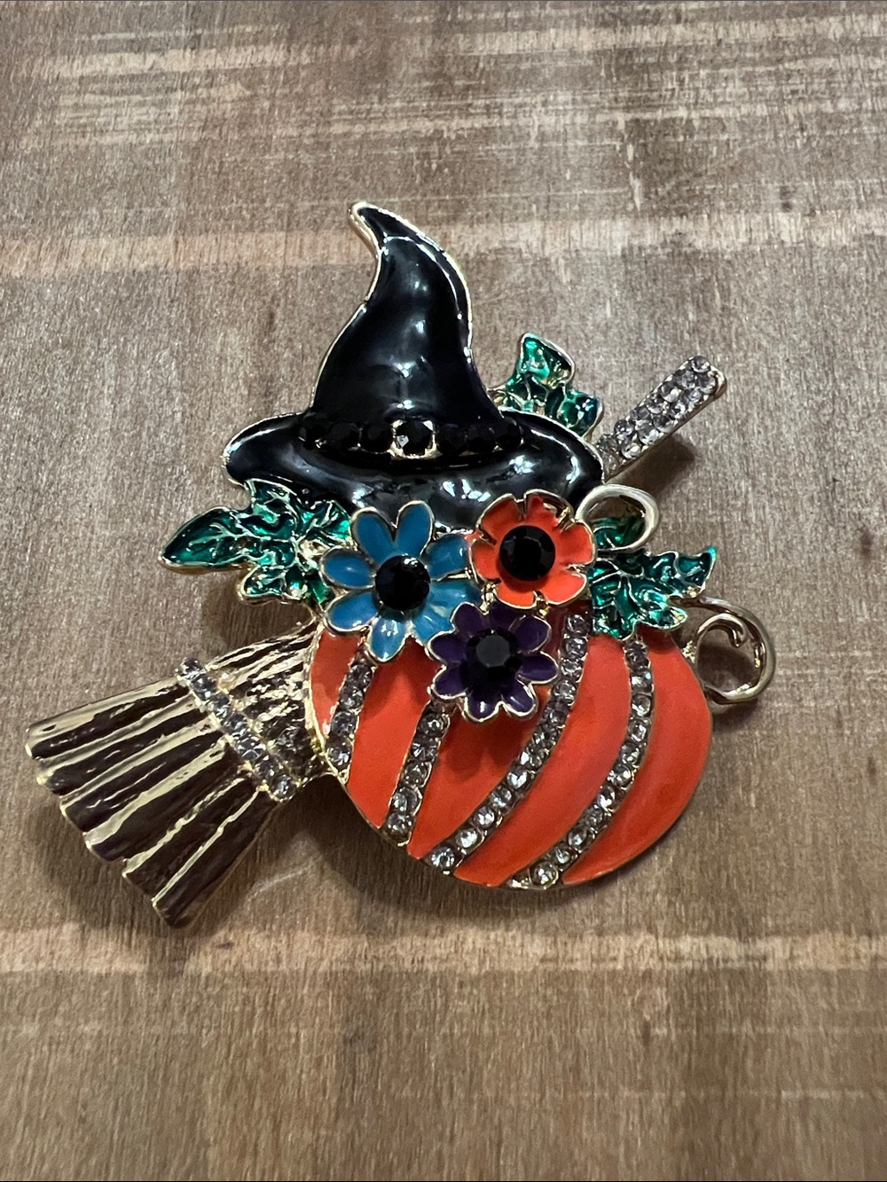 3/$18 Pumpkin/Broom/Witch Hat Brooch Lot 6046